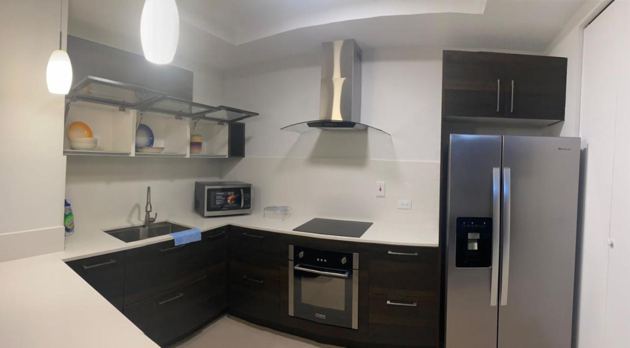 Parkhurst 1 Apartment คิงส์ตัน ภายนอก รูปภาพ
