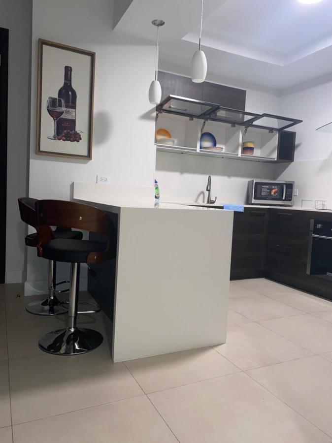 Parkhurst 1 Apartment คิงส์ตัน ภายนอก รูปภาพ