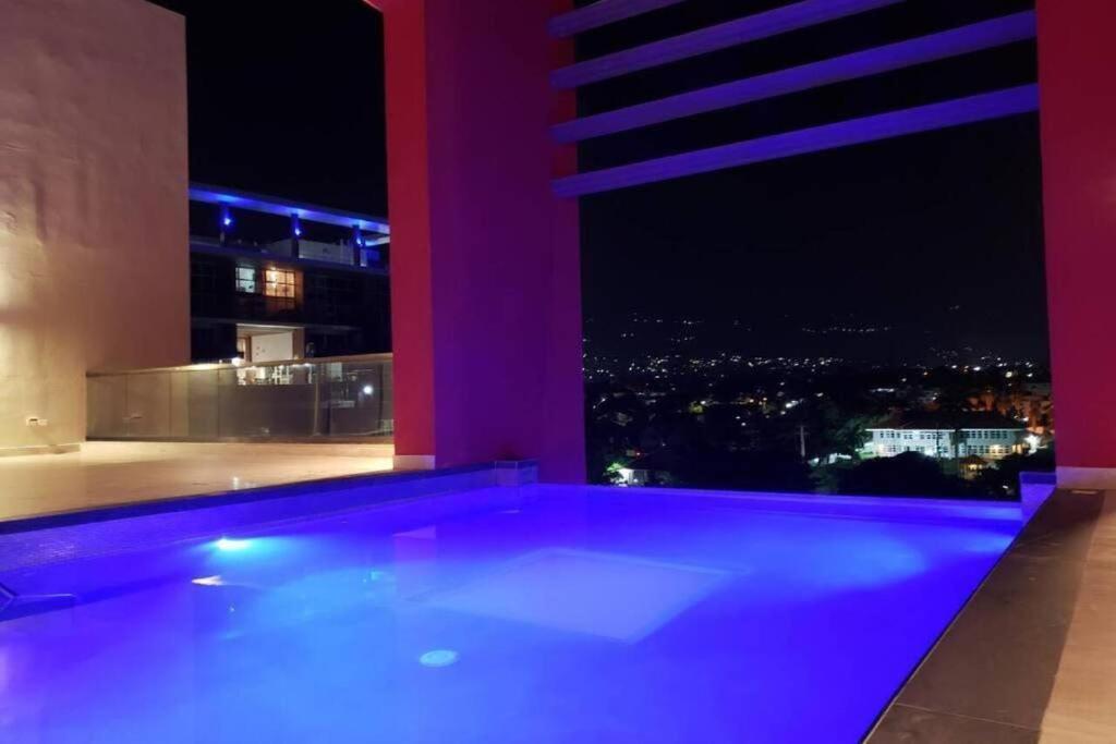 Parkhurst 1 Apartment คิงส์ตัน ภายนอก รูปภาพ