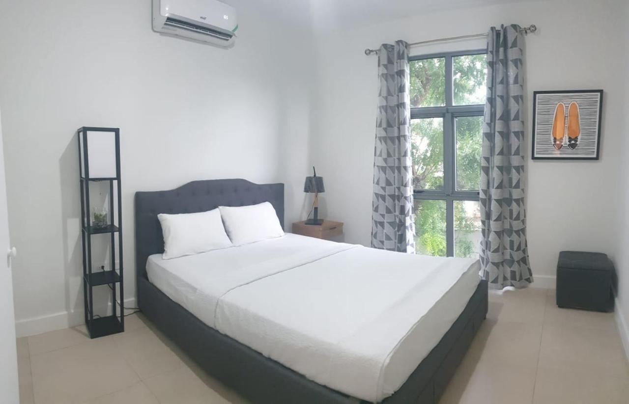Parkhurst 1 Apartment คิงส์ตัน ภายนอก รูปภาพ