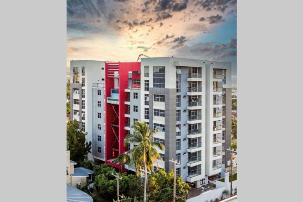 Parkhurst 1 Apartment คิงส์ตัน ภายนอก รูปภาพ